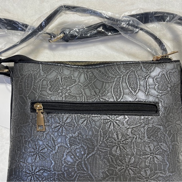 AR NEW YORK Floral Emboss Design Crossbody Black NWT - Picture 2 of 8